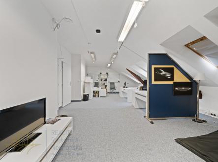 Pronájem - kanceláře, 83 m²