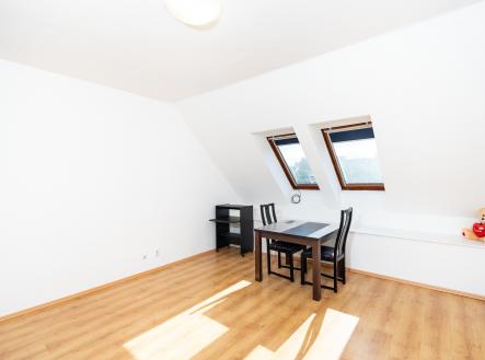 Pronájem bytu, 1+kk, 26 m²