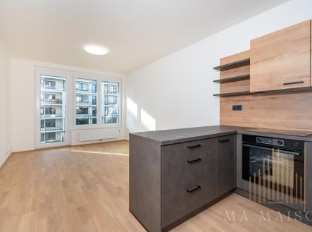 Pronájem bytu, 2+kk, 66 m²