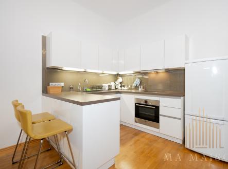 Pronájem bytu, 2+kk, 74 m²