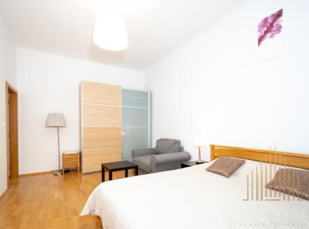 Pronájem bytu, 2+kk, 74 m²