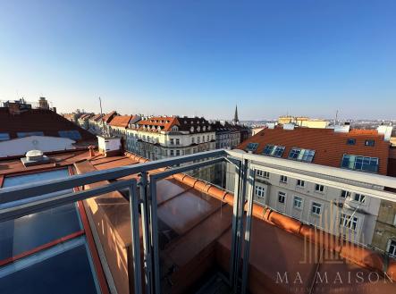 Pronájem bytu, 3+kk, 95 m²