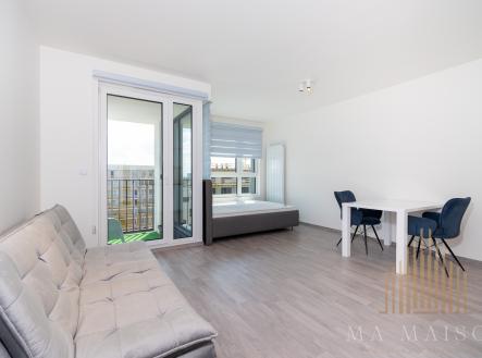 Pronájem bytu, 1+kk, 38 m²