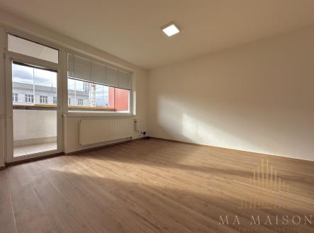 Pronájem bytu, 1+kk, 36 m²