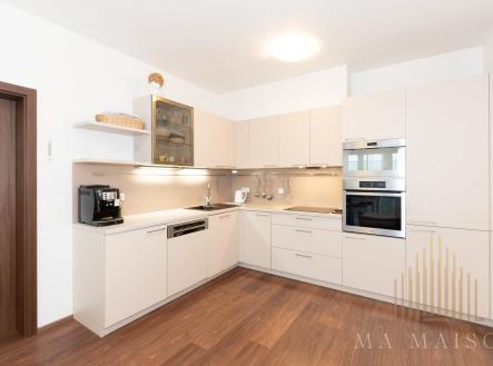 Pronájem bytu, 3+kk, 79 m²