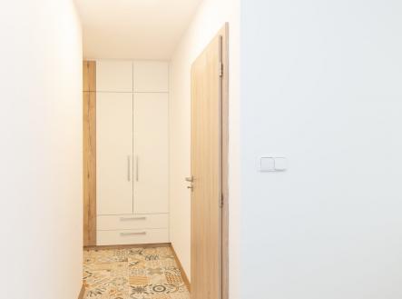 Pronájem bytu, 2+kk, 57 m²