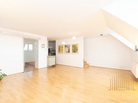 Pronájem bytu, 2+kk, 103 m²