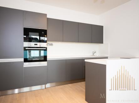 Pronájem bytu, 3+kk, 82 m²