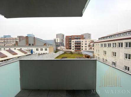 Pronájem bytu, 1+kk, 37 m²