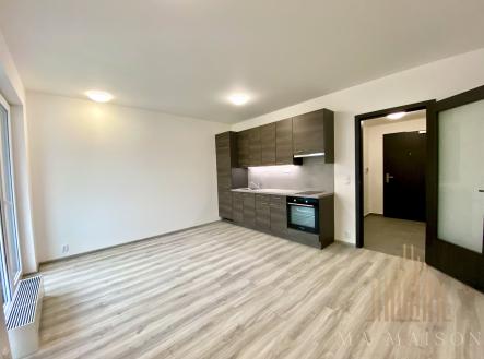 Pronájem bytu, 1+kk, 37 m²