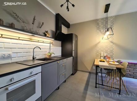 Pronájem bytu, 2+kk, 38 m²