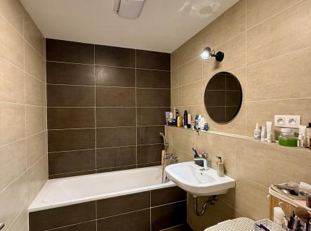 Pronájem bytu, 2+kk, 38 m²