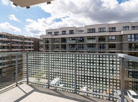 Pronájem bytu, 2+kk, 62 m²