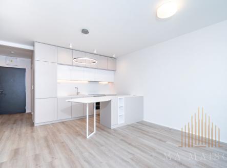 Pronájem bytu, 2+kk, 62 m²