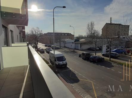 Pronájem bytu, 1+kk, 38 m²
