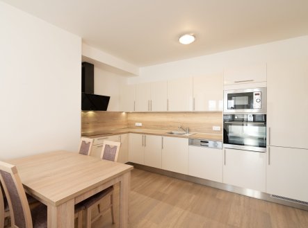 Pronájem bytu, 2+kk, 57 m²