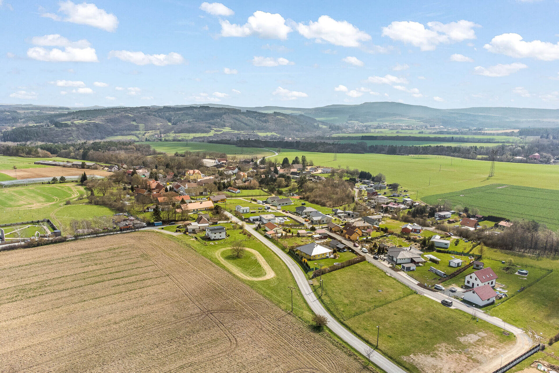 Prodej stavebního pozemku 908 m², Němčovice