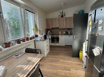 Pronájem bytu, 3+kk, 72 m²