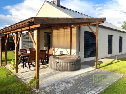 Pronájem domu/vily, 150 m²