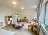 Pronájem bytu, 1+kk, 34 m²