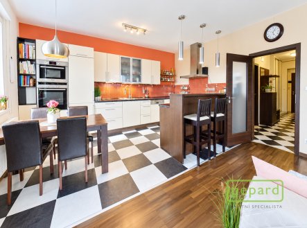 Prodej bytu, 4+kk, 122 m²