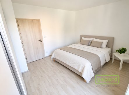 Pronájem bytu, 2+kk, 54 m²