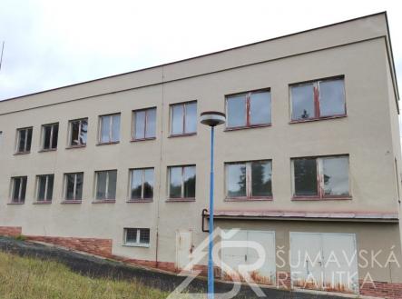 Prodej - komerční objekt, jiný, 900 m²