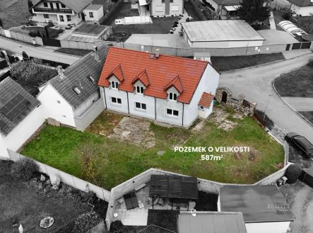 Prodej - dům/vila, 210 m²