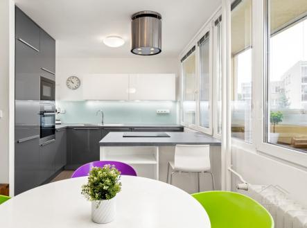 Prodej bytu, 3+kk, 67 m²