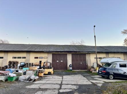 Pronájem komerčního objektu, sklad, 250 m²