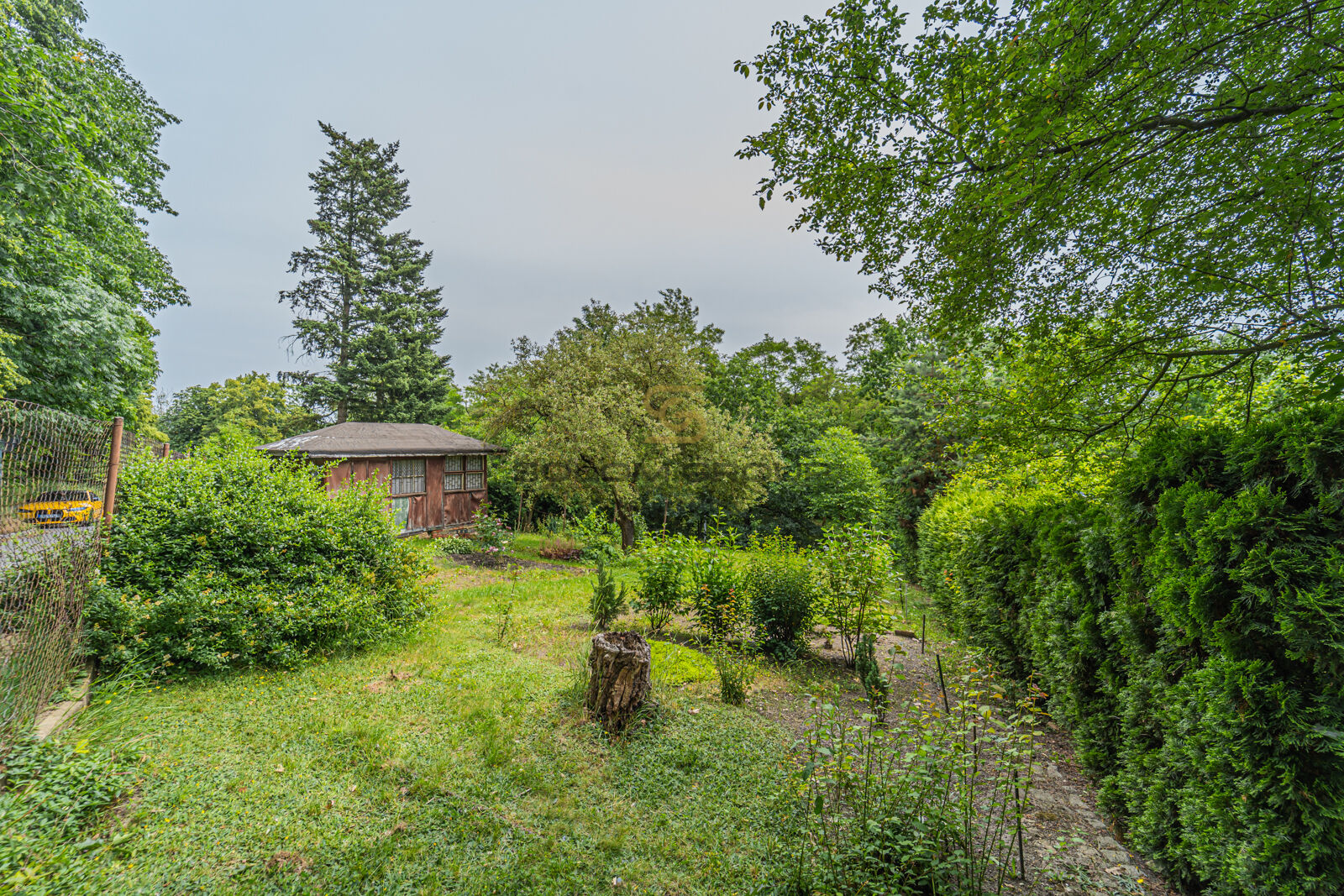 Prodej chaty, 1+kk, Hrdlořezy, pozemek o výměře 431 m²