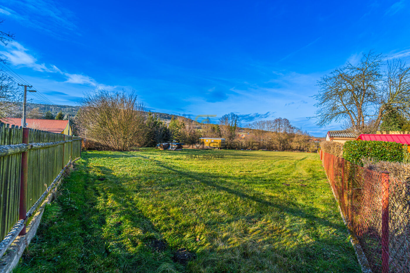 Prodej stavebního pozemku o výměře 4.472 m² Běštín, Hostomice, okr. Beroun