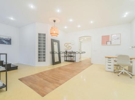 Prodej obchodní prostor, 125 m²