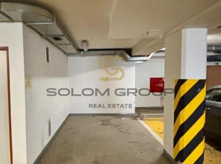 Prodej garážového stání, 12 m² obrázek