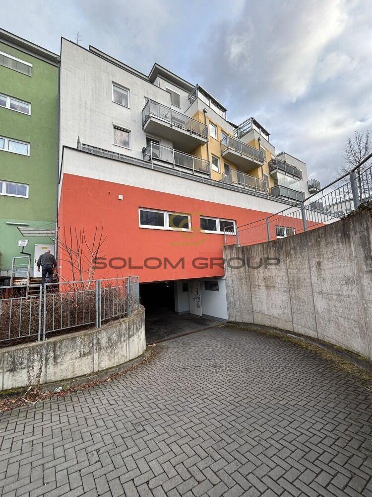 Prodej garážového stání 12,6 m², 1.podlaží, osobní vlastnictví, Praha Kbely
