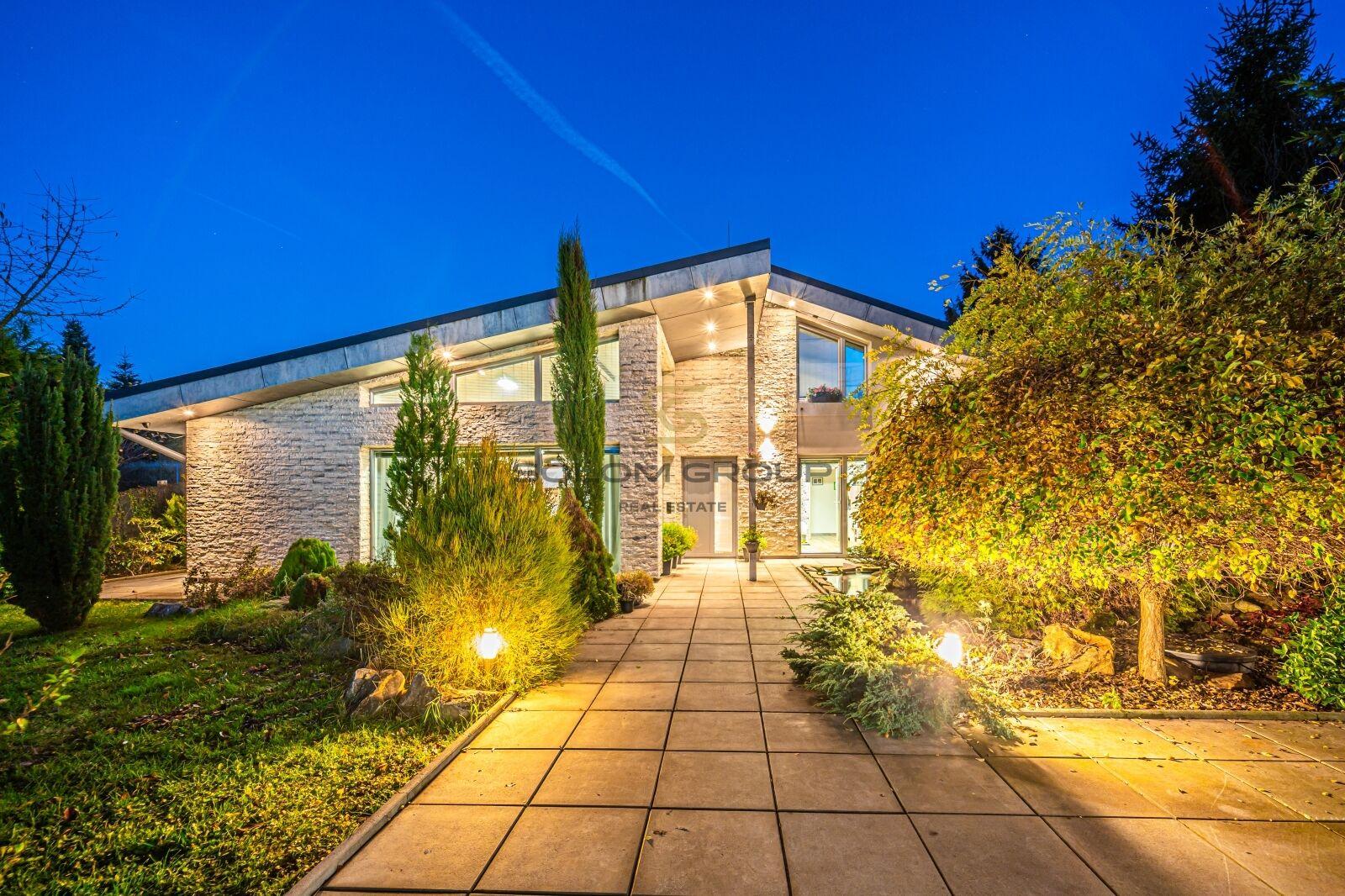 Prodej rodinného domu, 250 m² s pozemkem 772 m², Pod Můstkem - Rudná u Prahy