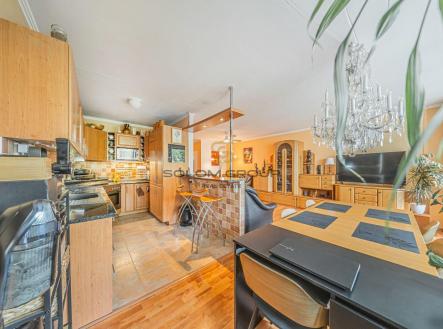 Prodej bytu, 3+kk, 77 m²