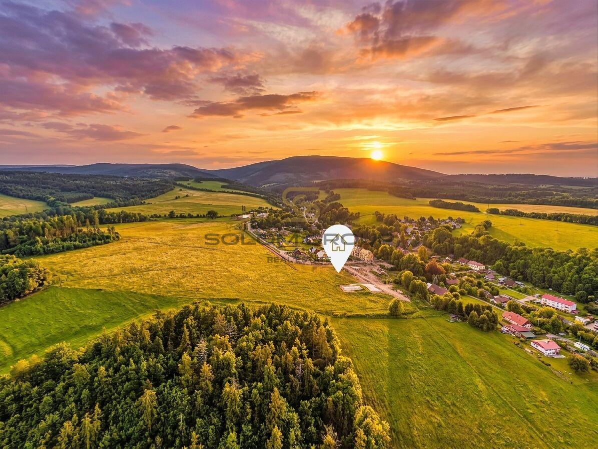 Prodej stavebního pozemku, 2.117 m², veškeré inženýrské sítě, Krkonoše