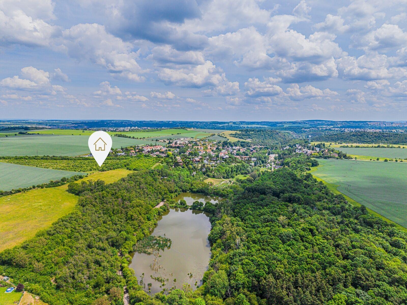 Prodej pozemku, 14.828 m², Únětice u Prahy, Praha - západ
