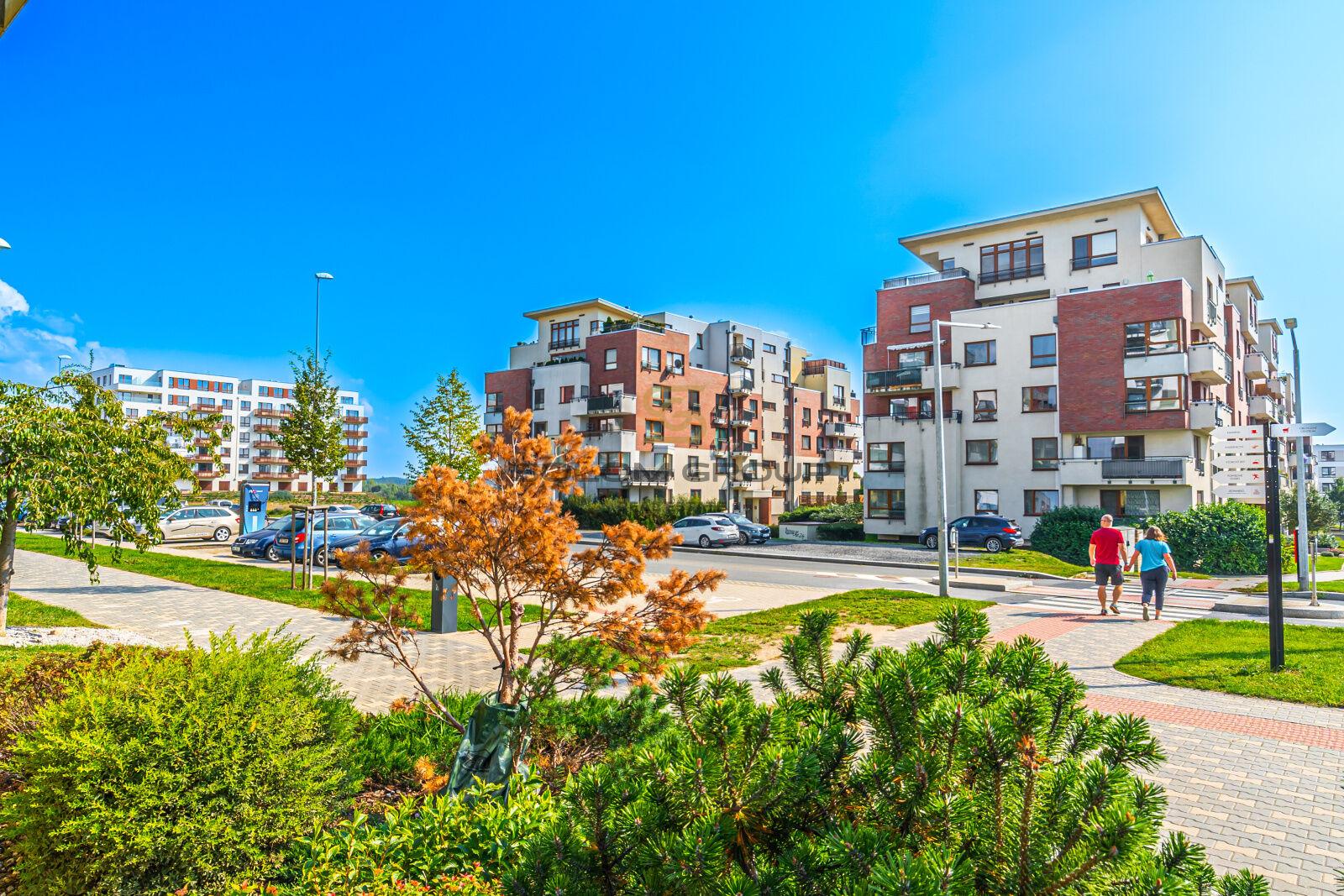 Prodej bytu 1+kk/Balkon, 45 m² + parkovací stání, sklep, Praha 10, DV, novostavba
