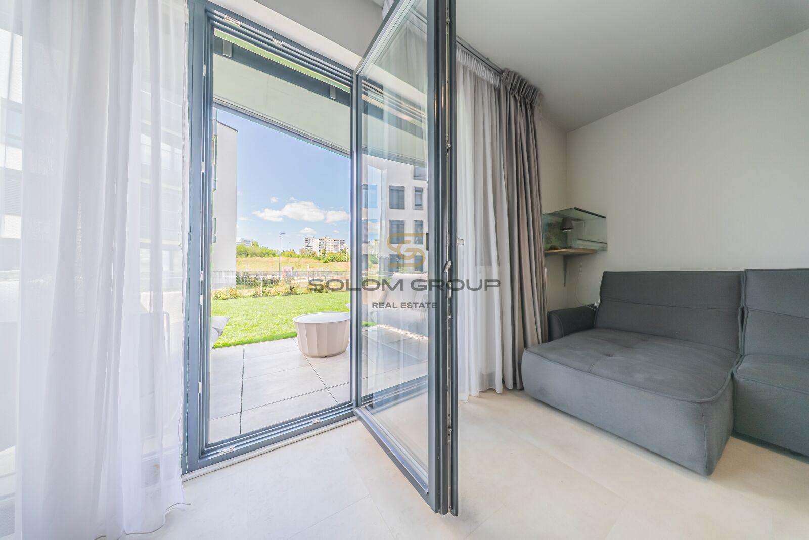 Bezbariérový byt 2+kk, OV, 60 m² se dvěma terasami a zahradou 130 m², GS - Arcus City, Stodůlky