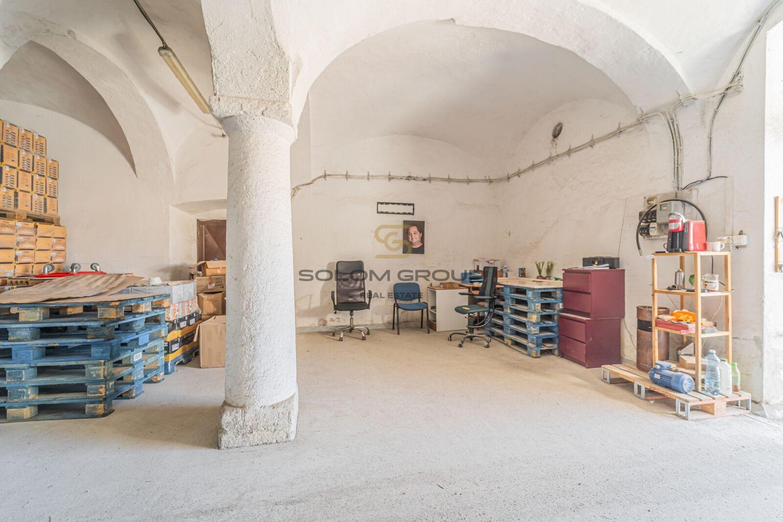 Pronájem komerčního prostoru, 45 m², Libeň -  Dolní Břežany