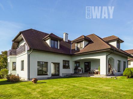 Prodej - dům/vila, 482 m²