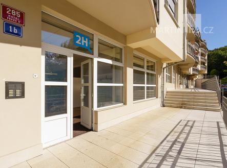 Prodej obchodní prostor, 99 m²