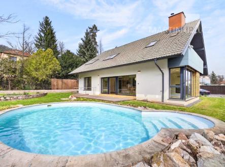 Pronájem domu/vily, 237 m²