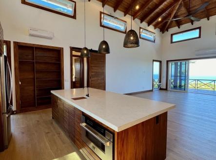 Villa Aroha, Punta Blanca