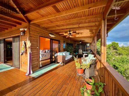 NEW LATITUDE, Calabash Bight