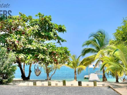 Pangea Tower Camp Bay Beach