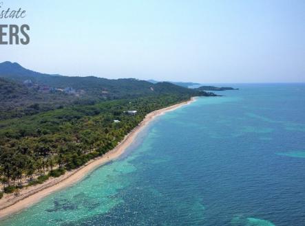 Pangea Tower Camp Bay Beach