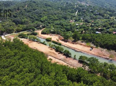 Paya Bay Beach Lot 10B Diamond rock, Roatan